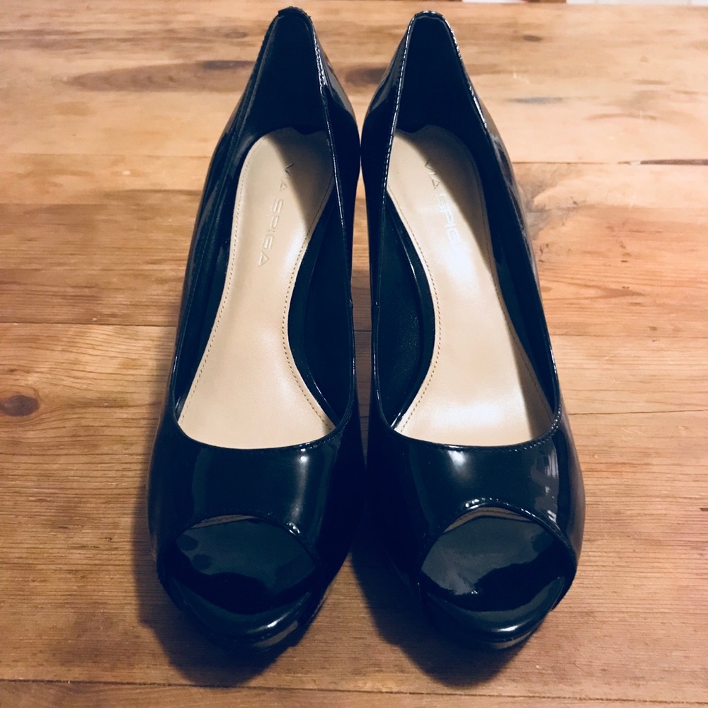 🎉Price Drop🎉 Via Spiga black patent leather heels - Picture 2 of 7
